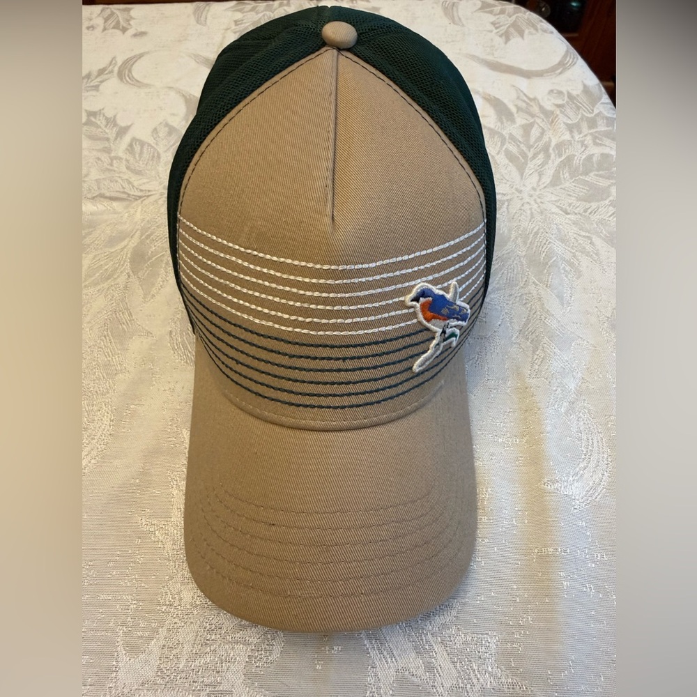 Tan & Green Pukka Hat with Bird